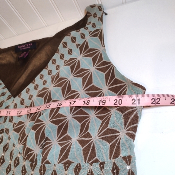 Signature By Robbie Bee Women's Silk Brown and Blue Patterned Dress - Picture 8 of 10